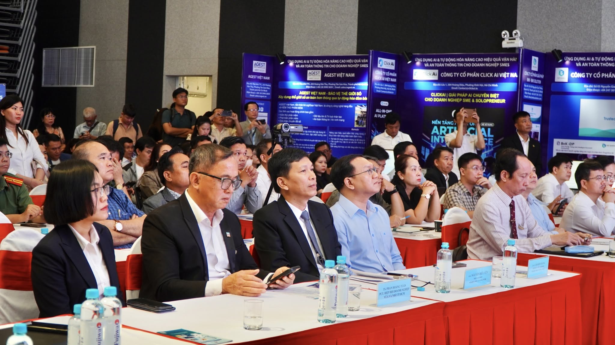 CHUYỂN ĐỔI SỐ CHO DOANH NGHIỆP NHỎ VÀ VỪA (SMEs) TẠI TP.HCM