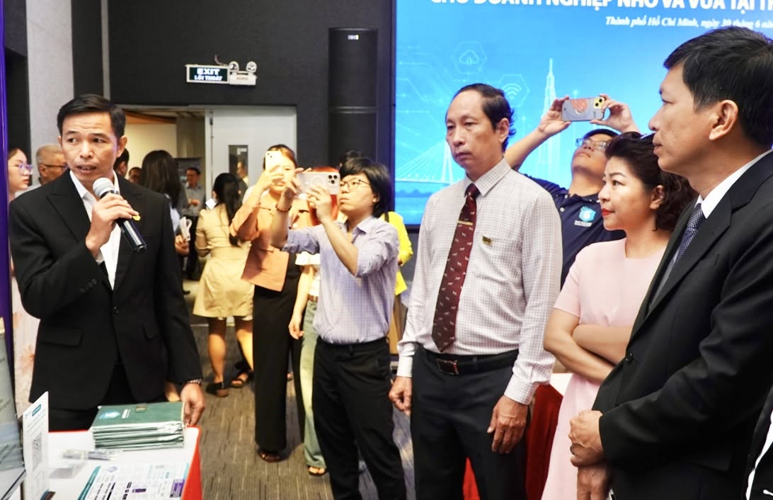 CHUYỂN ĐỔI SỐ CHO DOANH NGHIỆP NHỎ VÀ VỪA (SMEs) TẠI TP.HCM