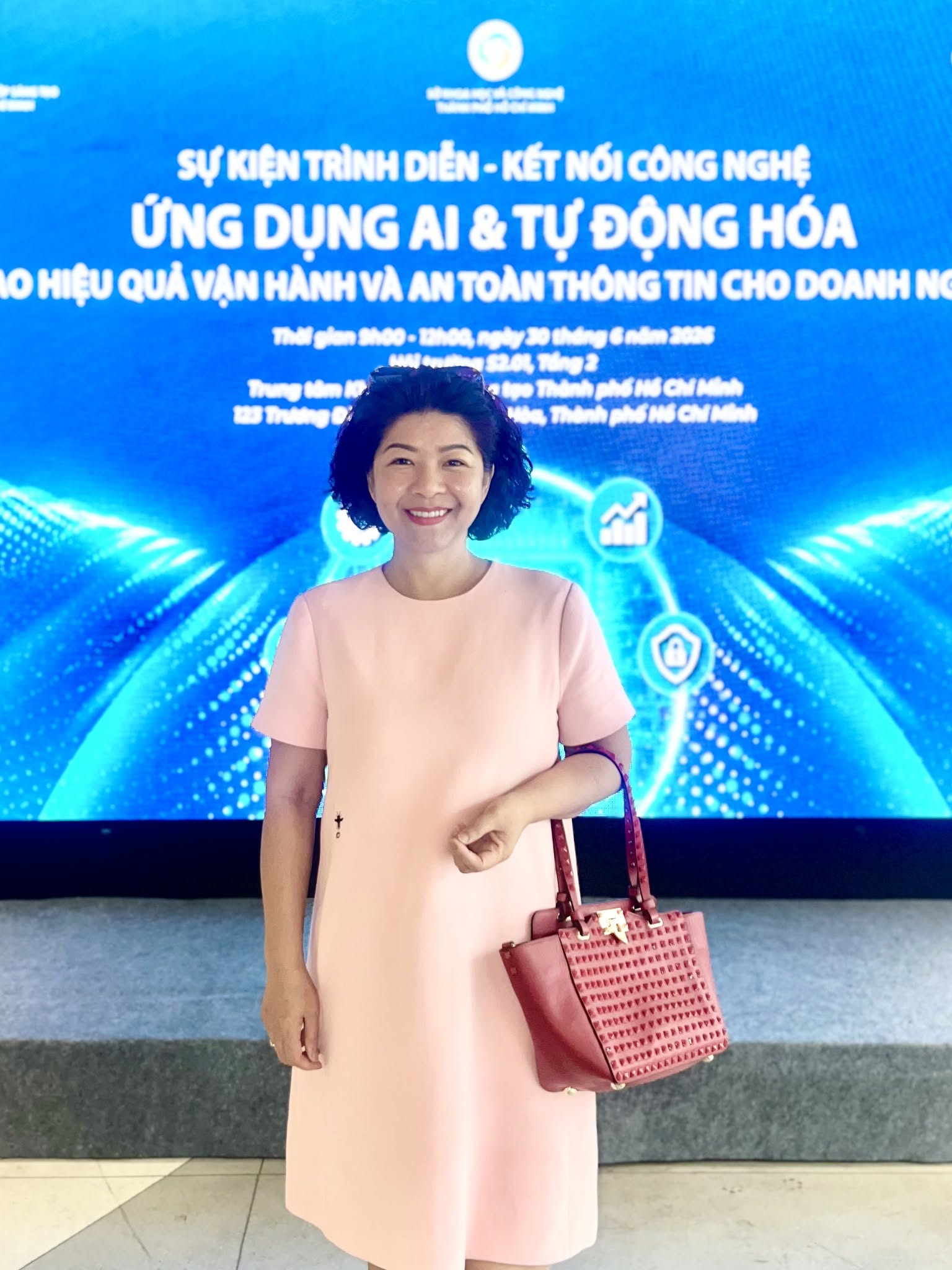 Bà Hoàng Thị Thanh Hằng - Chủ tịch TRIHD